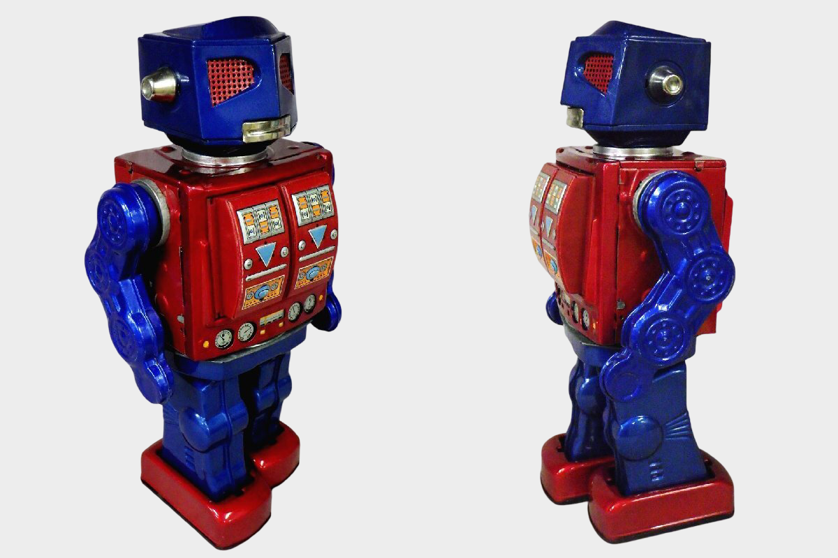 Horikawa NEW SPACE KING Tin Robot Japan — Showa Battery Robot with Light-Up Chest