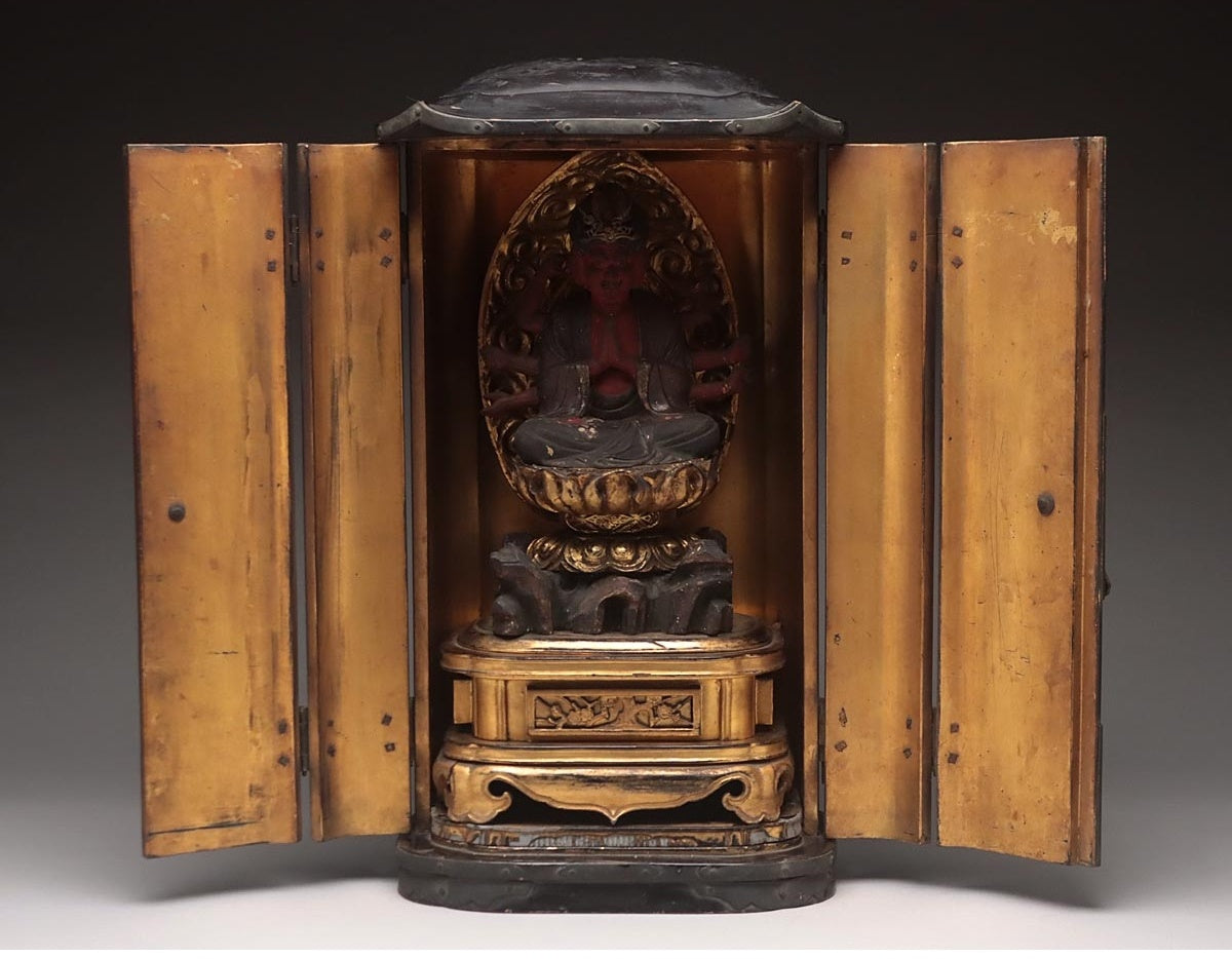 Bato Kannon Zushi (Horse-Head Kannon) — Eight-Armed Polychrome Wood Image | Edo-Period Esoteric Protector | Portable Shrine Cabinet (37.4 cm)