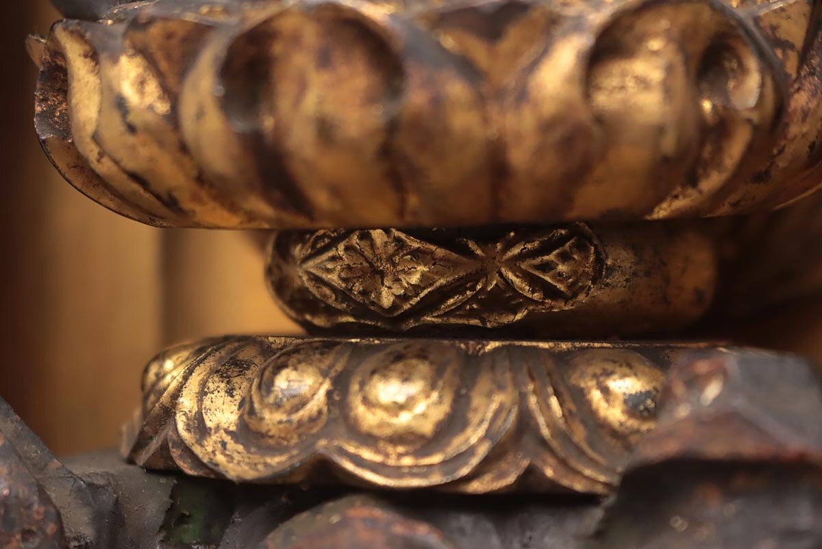 Bato Kannon Zushi (Horse-Head Kannon) — Eight-Armed Polychrome Wood Image | Edo-Period Esoteric Protector | Portable Shrine Cabinet (37.4 cm)