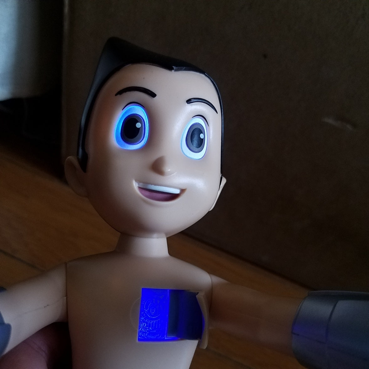 Hot Toys Astro Boy Vinyl Sleep 1/6 (2010) + Electronic Astro Boy 10in Figure (2009) | Vintage Japanese Collectibles