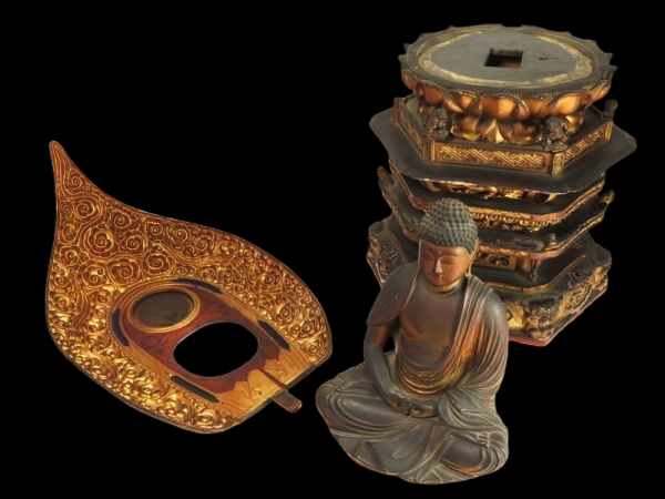 Important Edo Period Giltwood Seated Amida Nyorai with Gyokugan (Glass eyes) — 60 cm Temple-Style Buddhist Statue