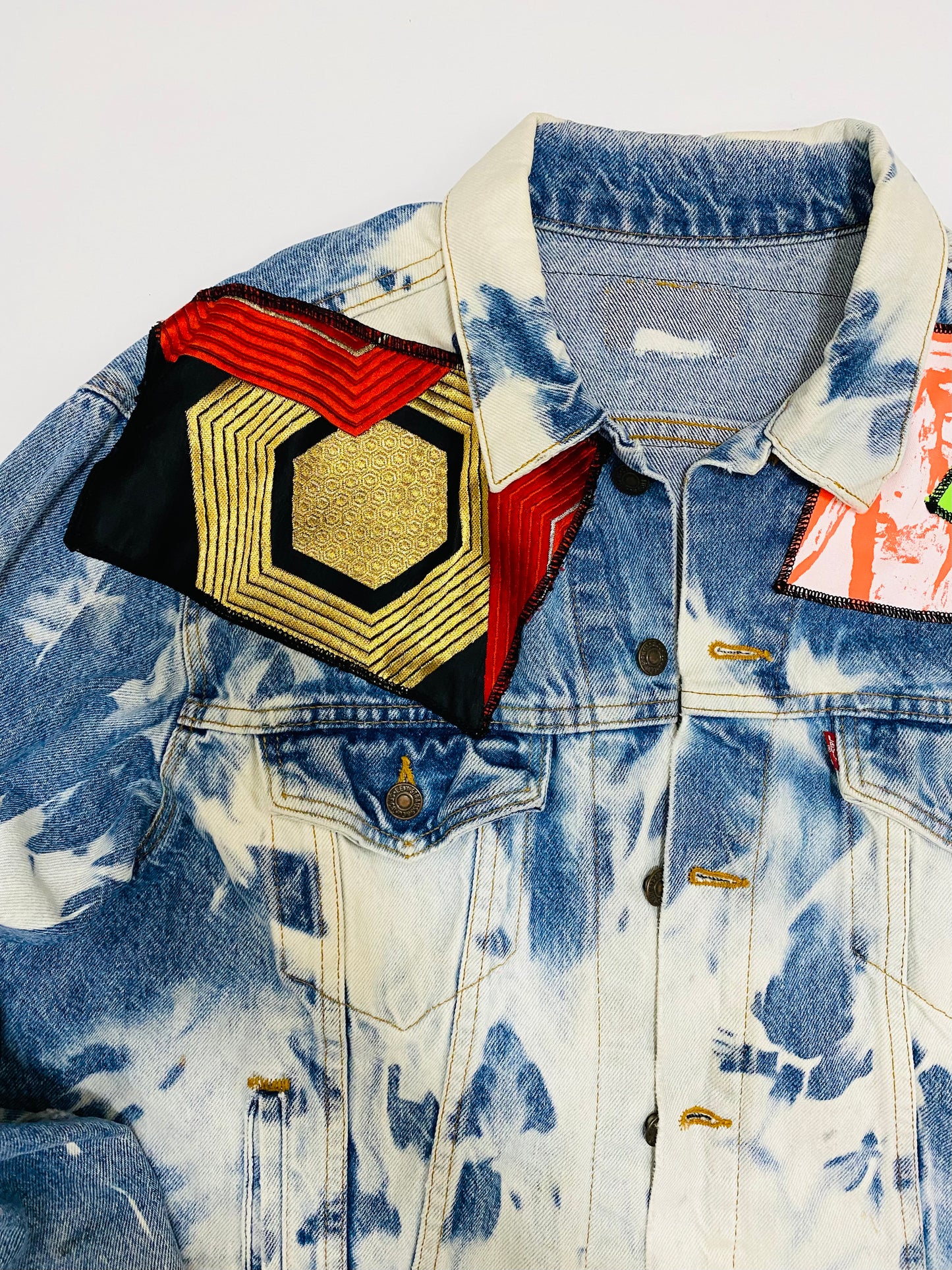 "Metallica" Bespoke Hypebeast Japanese Japan Vintage Beached Levi's Blue Handmade Custom One and Only One Cote Mer Upcycle Street Fashion Embroidered Embroidery Kimono Obi Boro Style Band Rap Tee T Shirt Patchwork Remake Denim Jacket ( Size : L - XL )