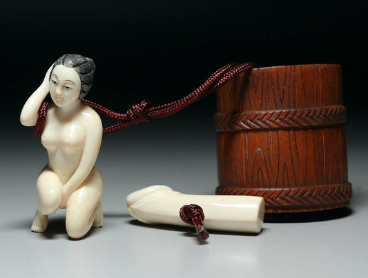 Japanese Erotic Netsuke Figure with Bath Tub — Concealed Shunga Ivory Ensemble, Mammoth Tusk, Showa Period