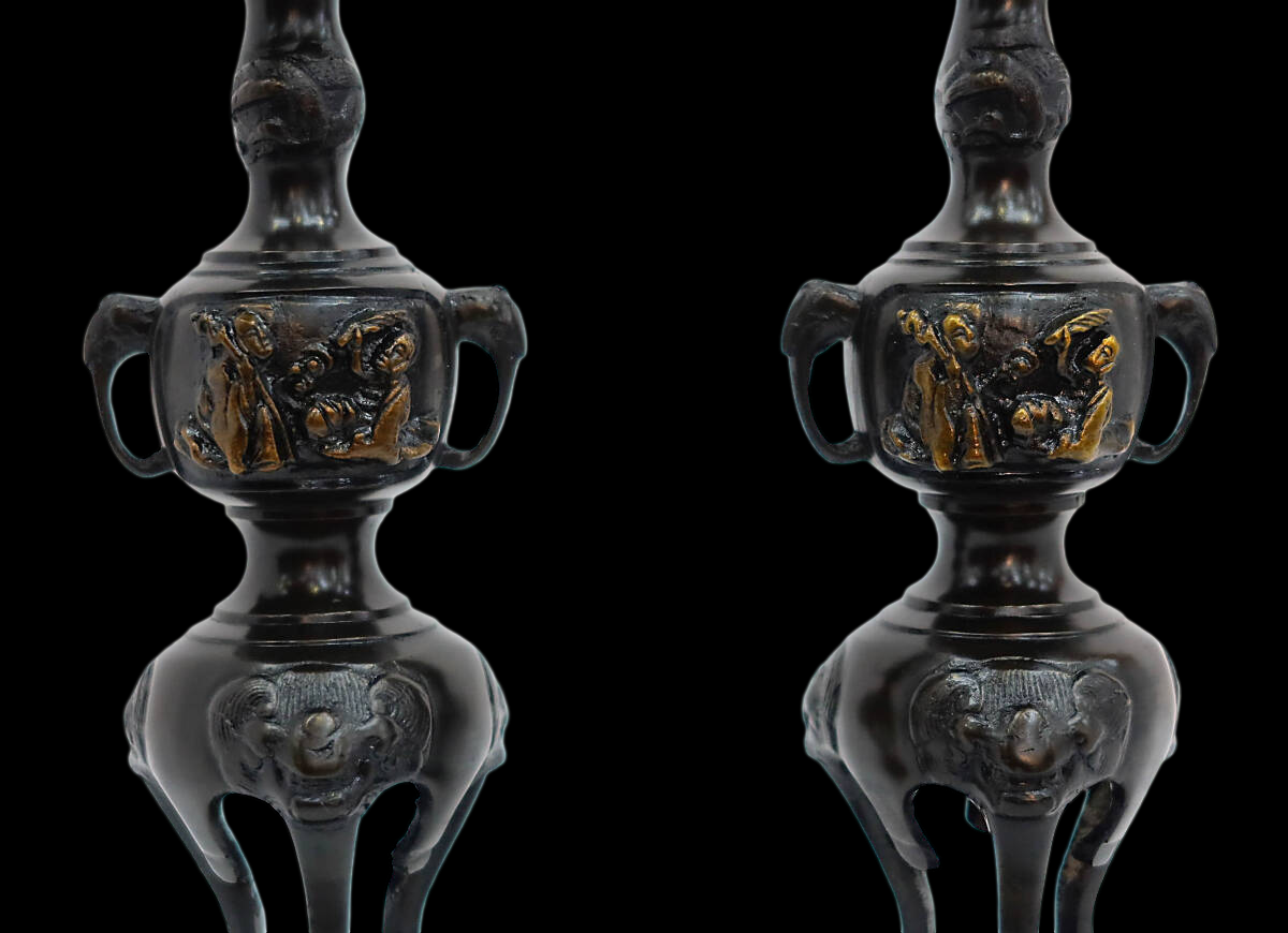 Jōdo Shinshū Gosoku Altar Set — Five‑Piece Ritual Implements — Antique‑Style Blackened Metal with Gold Relief — Japanese Buddhist Temple Furnishings