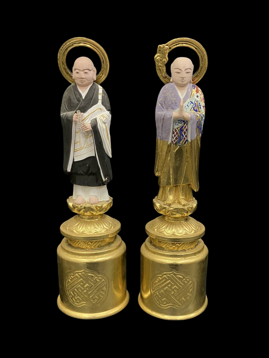 Jodo Shinshu Triad Set — Amida Nyorai with Founder & Lineage Buddhist Monk Figures (Polychrome Wood + Gilt) — Compact Altar-Ready Ensemble for Domestic Sanctuary