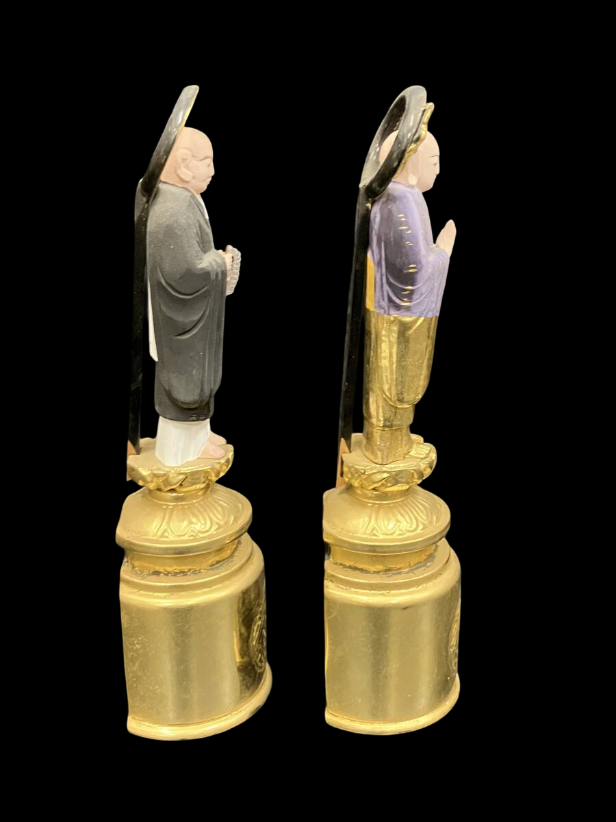 Jodo Shinshu Triad Set — Amida Nyorai with Founder & Lineage Buddhist Monk Figures (Polychrome Wood + Gilt) — Compact Altar-Ready Ensemble for Domestic Sanctuary