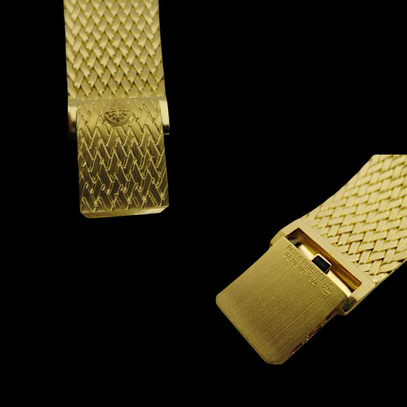 Patek Philippe Golden Ellipse Jumbo 3605/1J · 18K Gold Integrated Bracelet · Automatic Cal.28-255 · Blue-Grey Sunburst Dial · 1970s Vintage