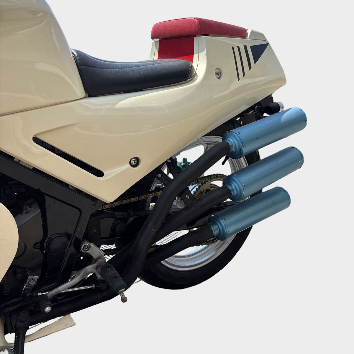 Museum Grade Kamen Rider Cyclone Custom Motorcycle — Full-Scale Showa Hero Replica Bike, Display & Rideable