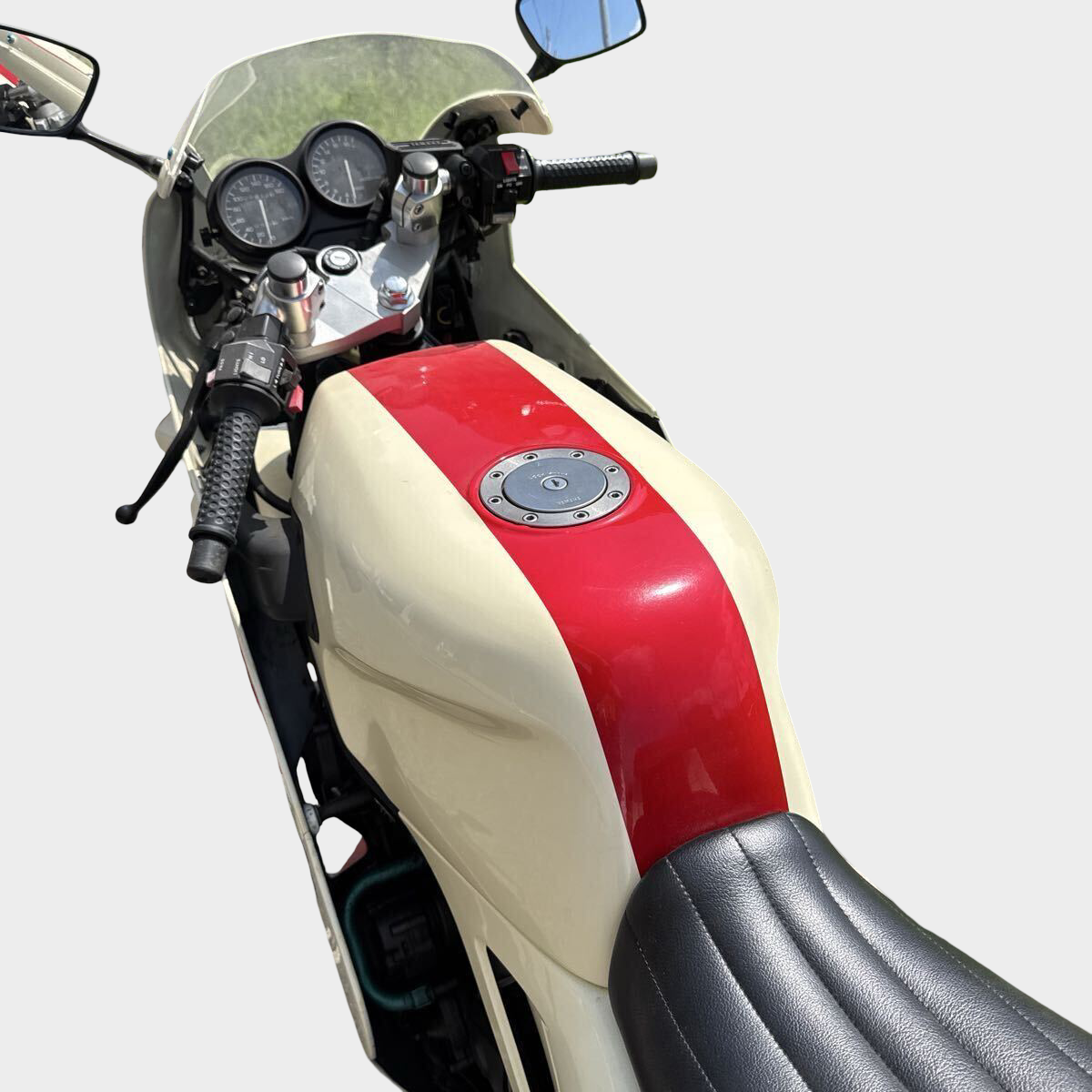 Museum Grade Kamen Rider Cyclone Custom Motorcycle — Full-Scale Showa Hero Replica Bike, Display & Rideable