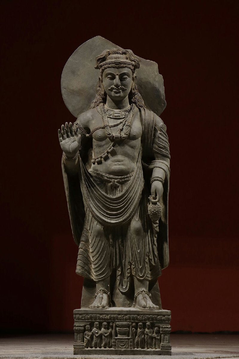 Kushan-Era Gandhara Grey Schist Standing Bodhisattva (Maitreya-Type), Abhaya Gesture, Relief Base Narrative, Monumental 107cm Stone Sculpture (2nd–3rd c.)
