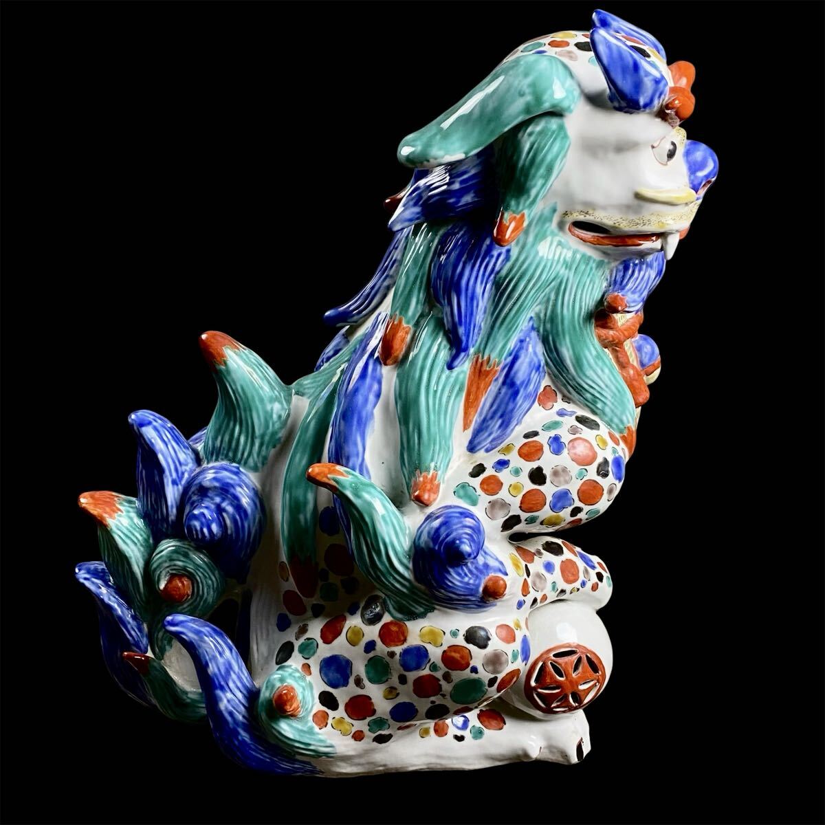Kutani Ware Polychrome Shishi (Lion-Dog) Guardian Statue — Monumental 47 cm Japanese Ceramic