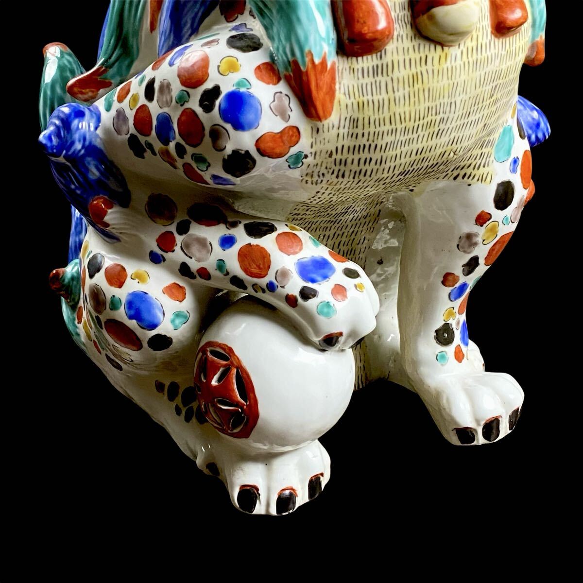 Kutani Ware Polychrome Shishi (Lion-Dog) Guardian Statue — Monumental 47 cm Japanese Ceramic