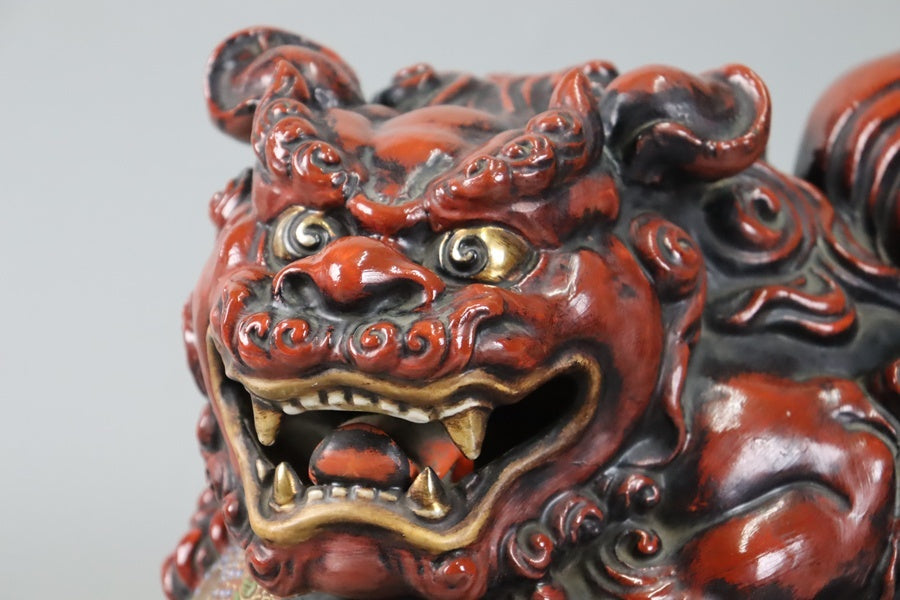 Kutani Ware Shishi Lion Figure | Polychrome Ceramic Guardian Sculpture | Approx. 32.7 cm