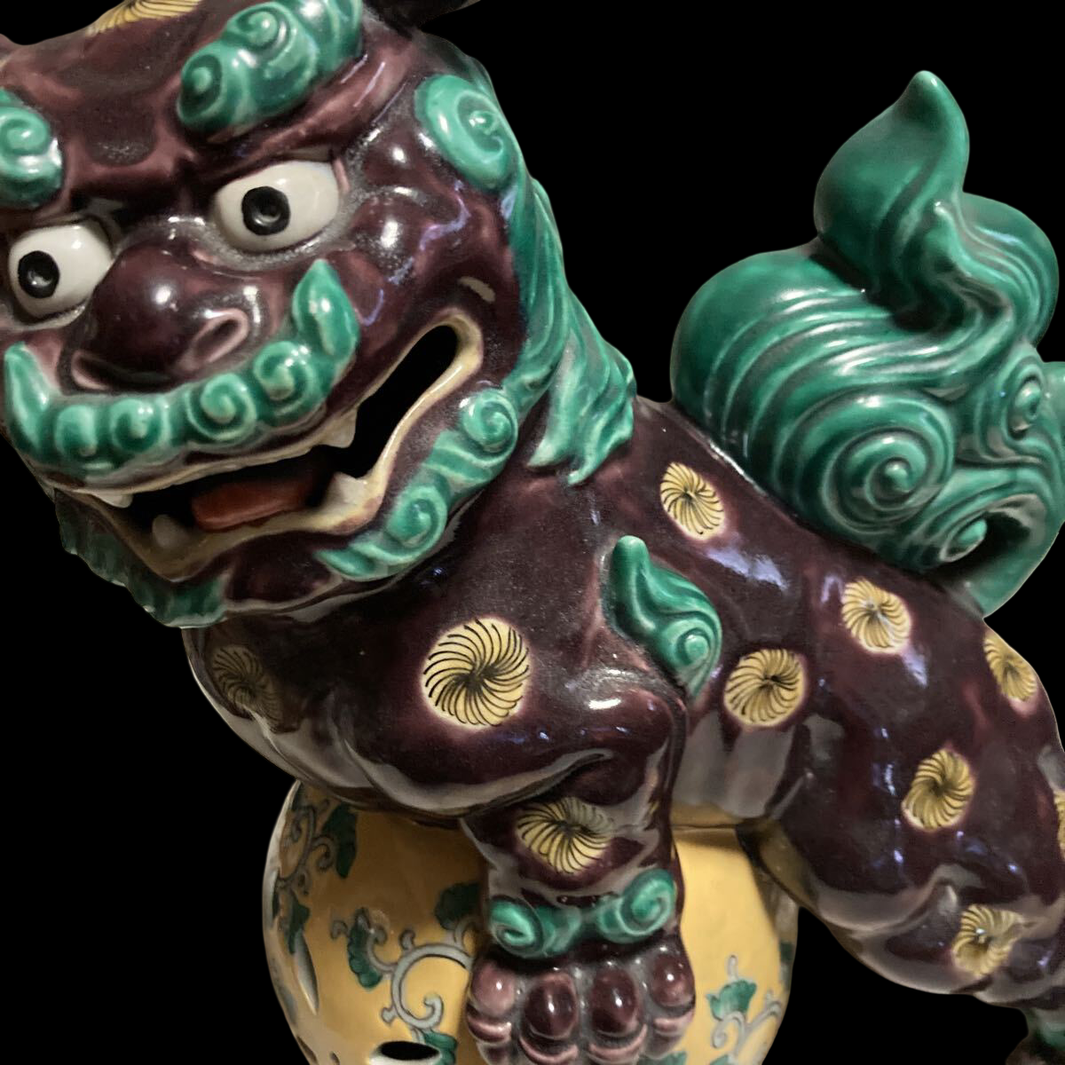 Kutani Ware Shishi Foo Lion Dog on Jewel Ball | Polychrome Guardian Beast | Meiji–Taishō Era Folk Ceramic | approx. 35cm