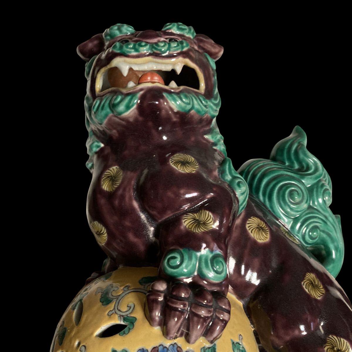 Kutani Ware Shishi Foo Lion Dog on Jewel Ball | Polychrome Guardian Beast | Meiji–Taishō Era Folk Ceramic | approx. 35cm