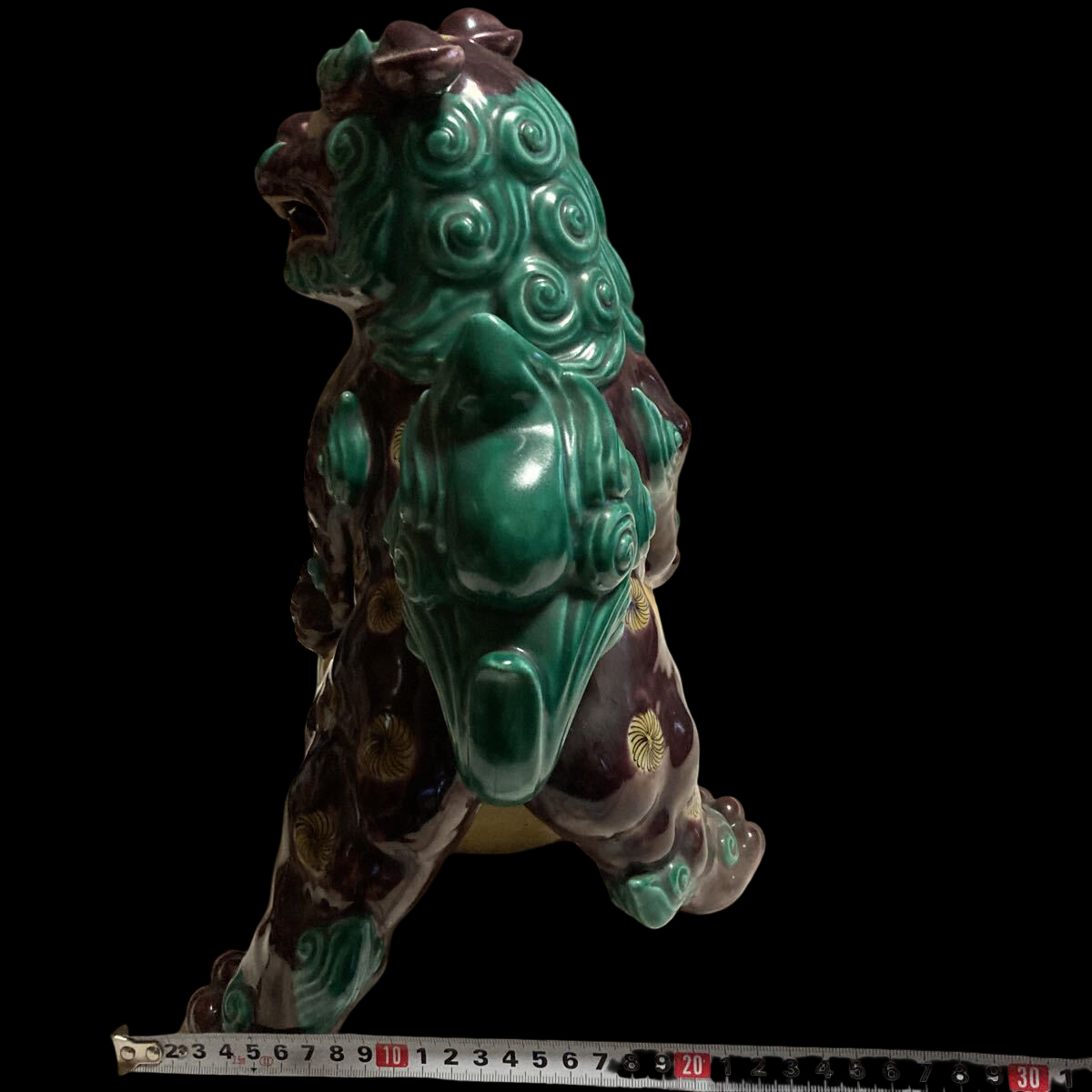 Kutani Ware Shishi Foo Lion Dog on Jewel Ball | Polychrome Guardian Beast | Meiji–Taishō Era Folk Ceramic | approx. 35cm