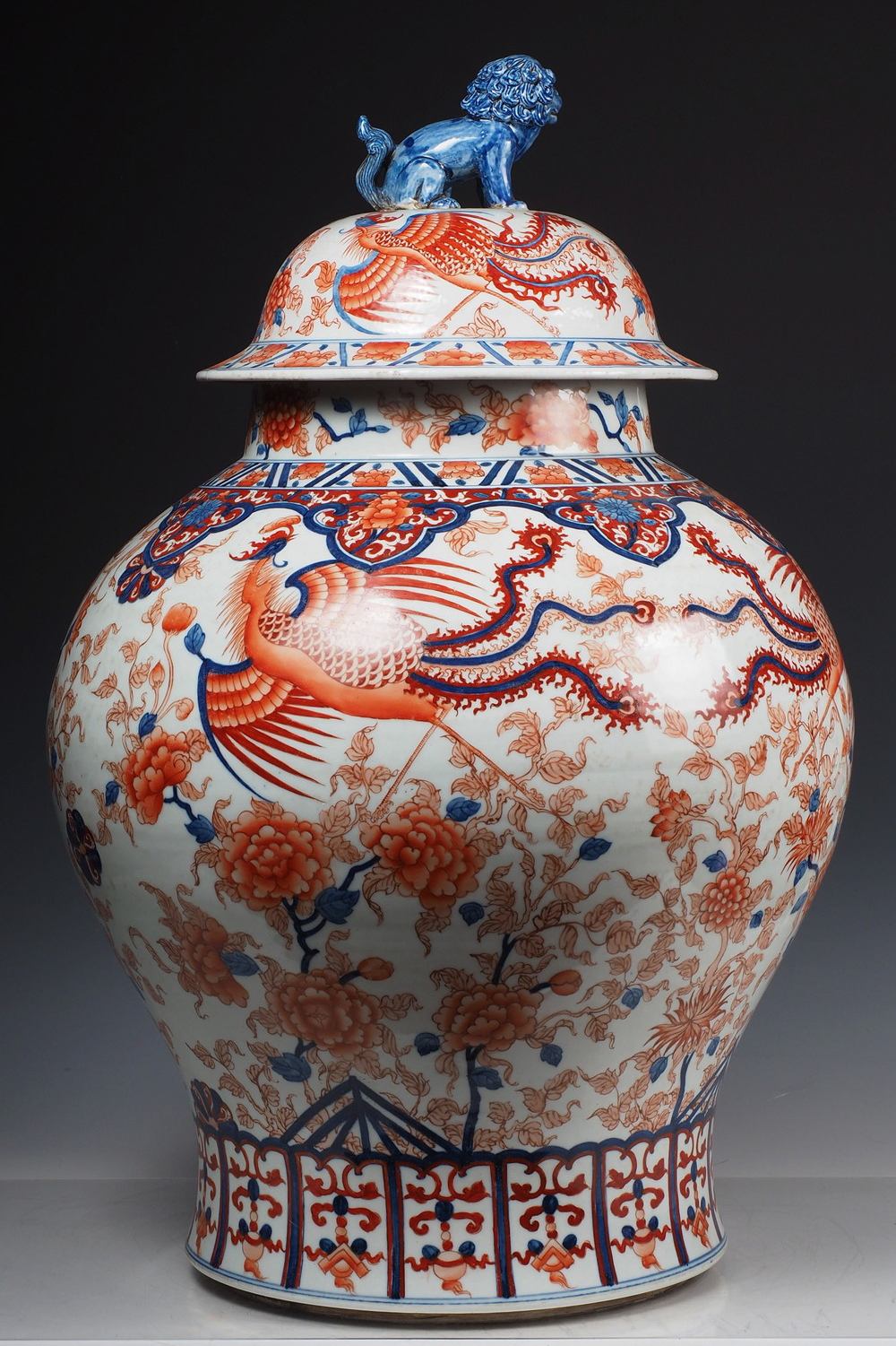 Large Chinese Polychrome Phoenix Jar with Lion Finial Lid — Qing Dynasty–Style Monumental 69 cm Decorative Vessel