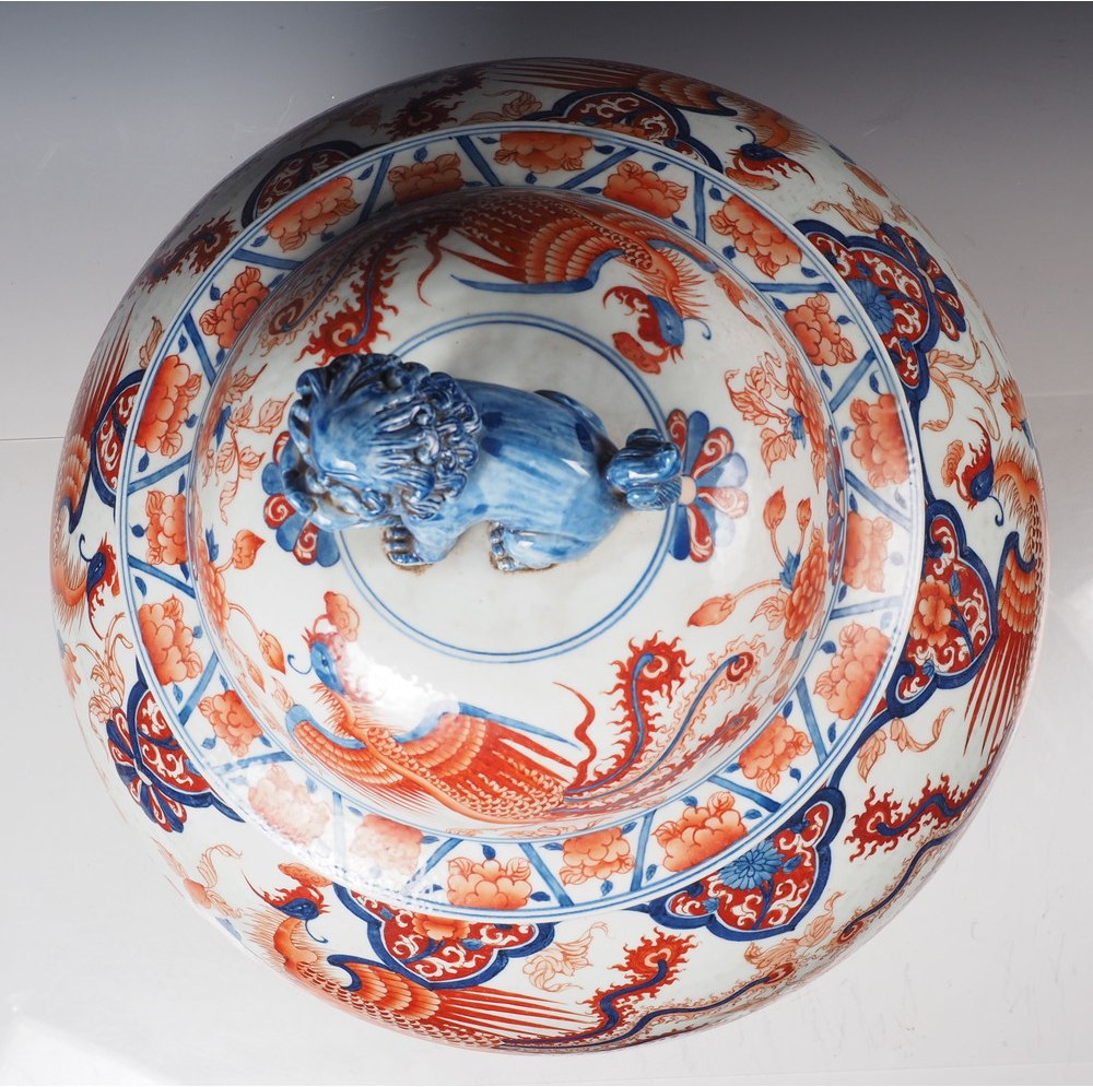 Large Chinese Polychrome Phoenix Jar with Lion Finial Lid — Qing Dynasty–Style Monumental 69 cm Decorative Vessel