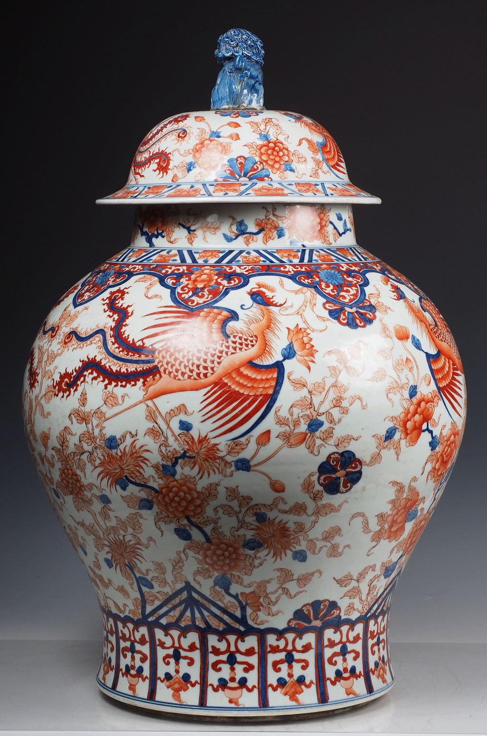 Large Chinese Polychrome Phoenix Jar with Lion Finial Lid — Qing Dynasty–Style Monumental 69 cm Decorative Vessel