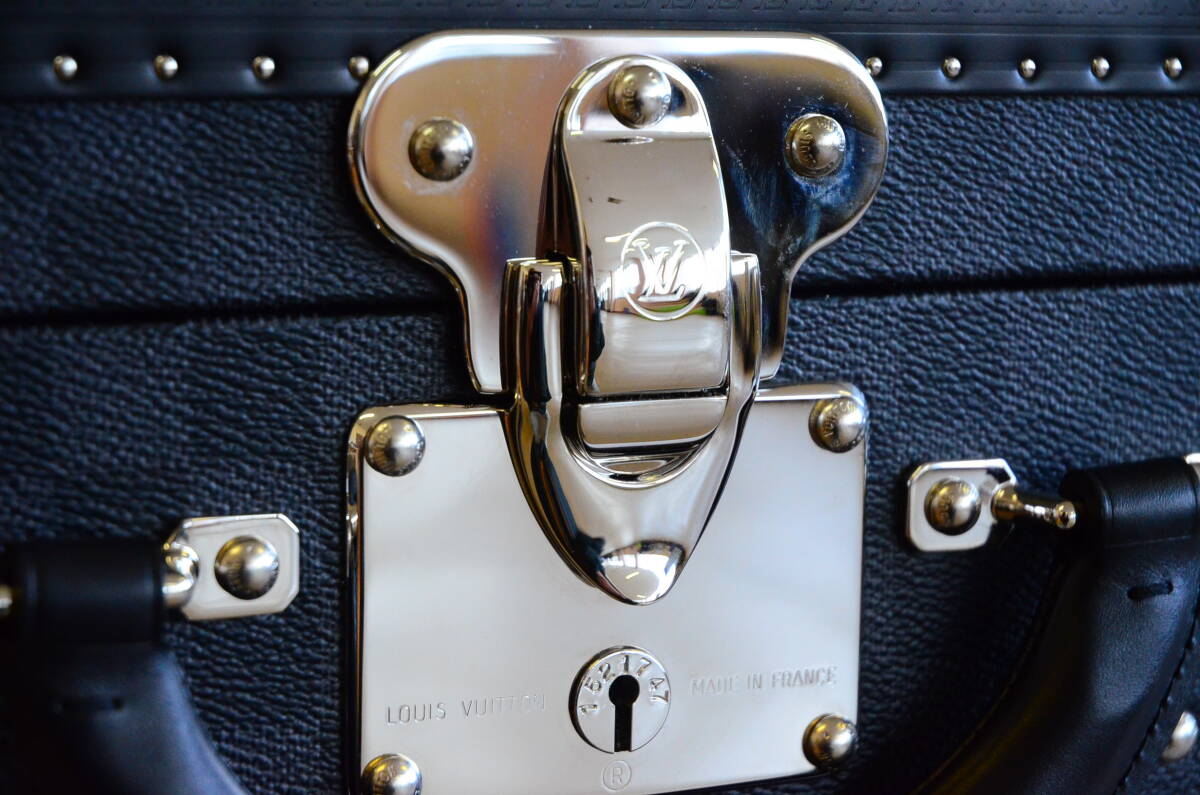 LOUIS VUITTON Damier Graphite Coffret Trunk 45 · Near-Unused · With Box · Keys Included