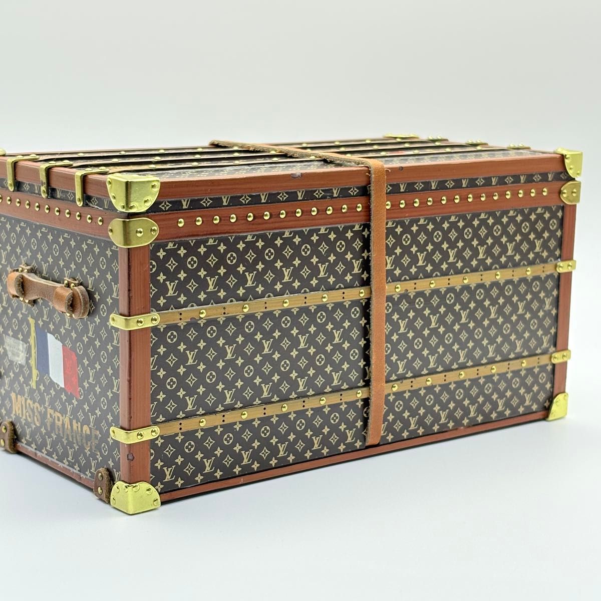 Louis Vuitton Miss France Paperweight M99408, Monogram Miniature Courrier Trunk, VIP Gift, circa 2010