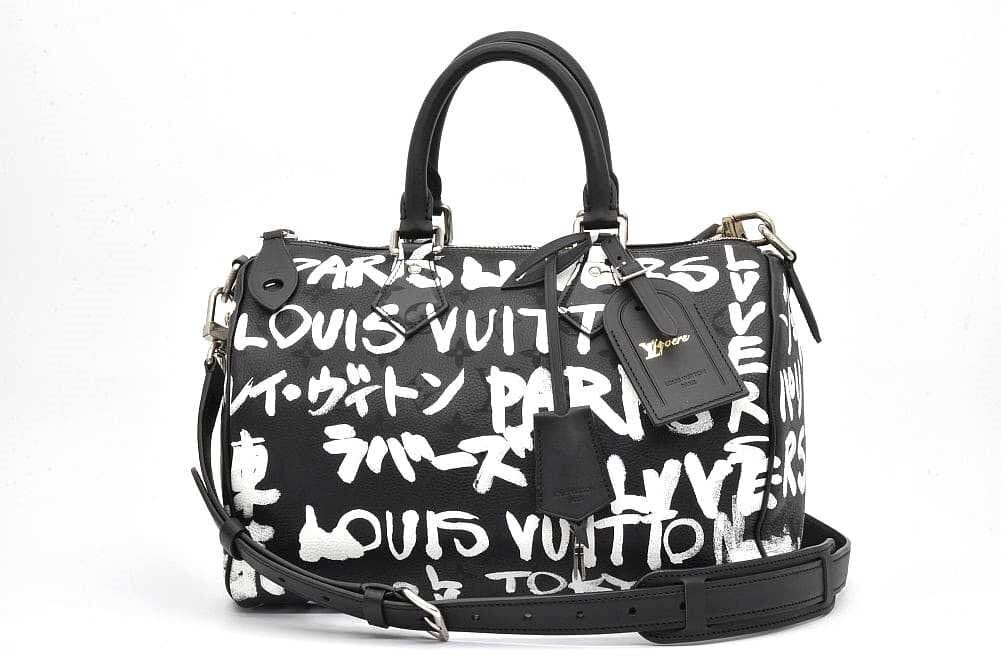 LOUIS VUITTON Speedy P9 Bandoulière 30 Scribble M26175 Black & White Leather NIGO Edition