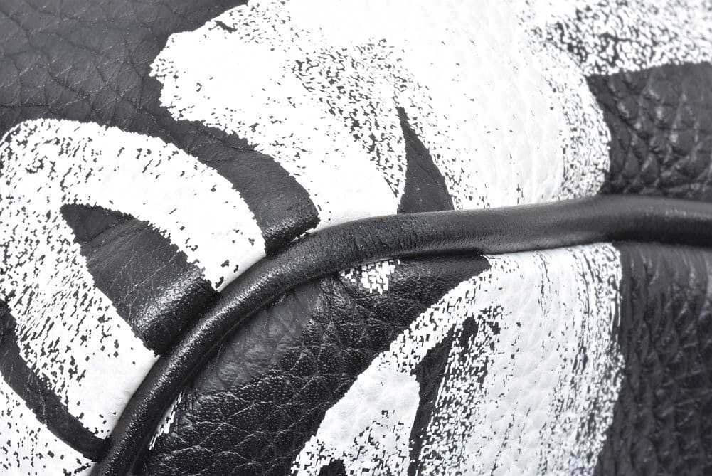 LOUIS VUITTON Speedy P9 Bandoulière 30 Scribble M26175 Black & White Leather NIGO Edition