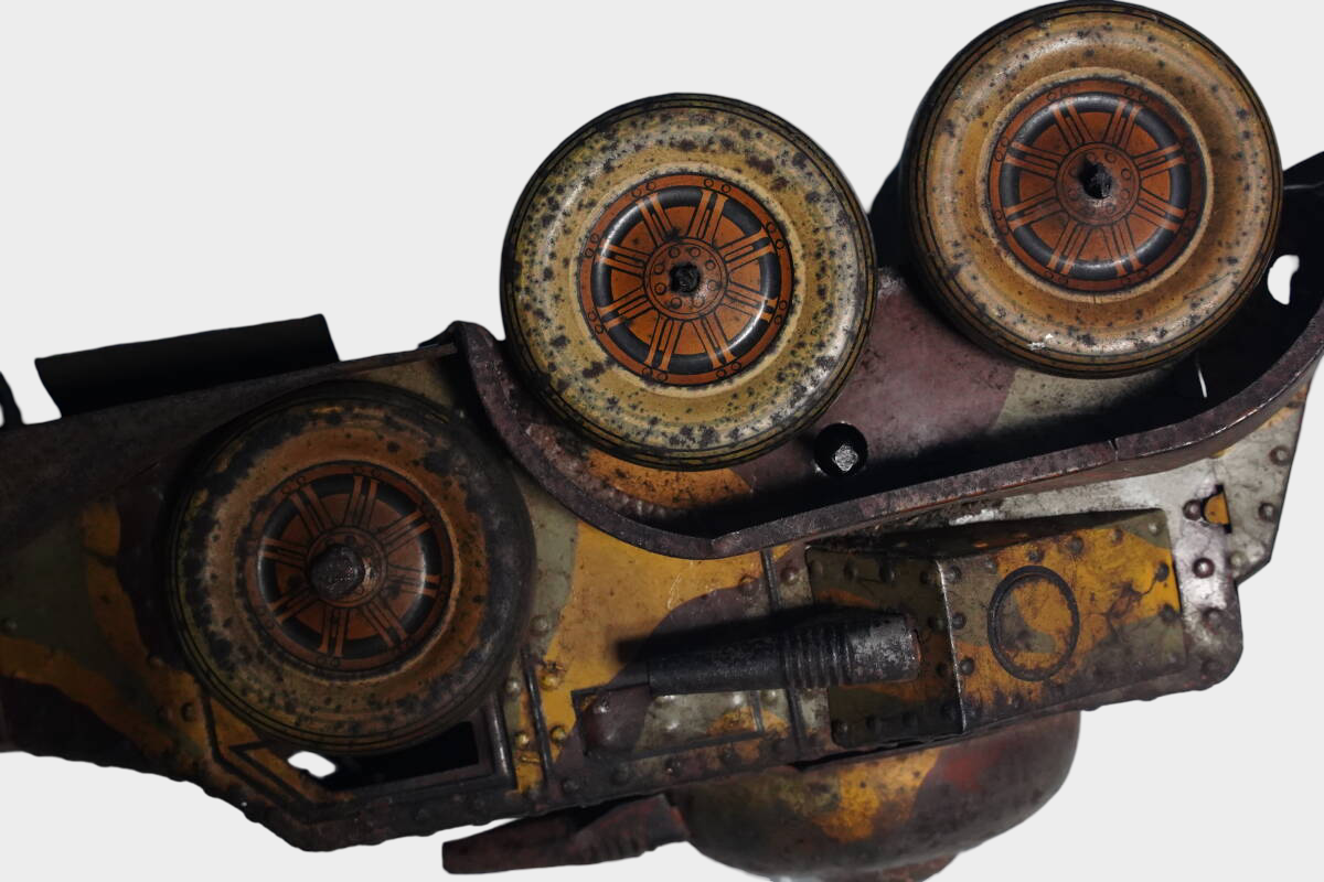Large Japanese Tin Armored Vehicle Camouflage Toy Prewar Showa Era 35cm Friction