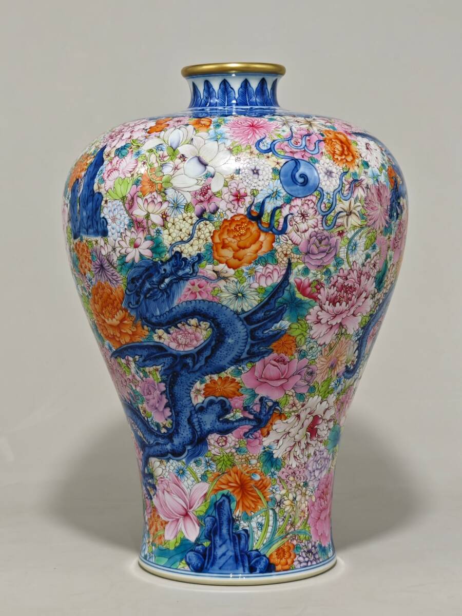 Chinese Dragon & Hundred-Flowers Vase — Qianlong-Style Mark, Famille-Rose Palette — Large 34 cm Display Vessel (Found in Japan)