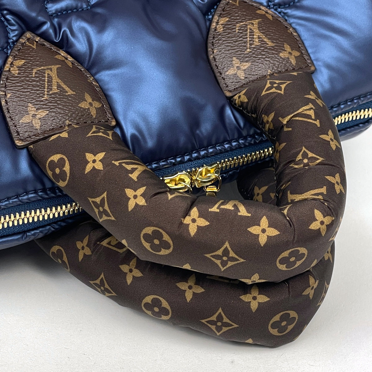 Louis Vuitton LV Pillow Speedy Bandoulière 25 M21061 Metallic Blue Recycled Nylon