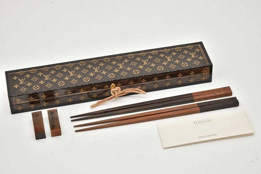 Louis Vuitton Monogram Chopsticks Set M99171 – 25th Anniversary Japan Edition · Rosewood · Unused Collector-Grade Gift Set