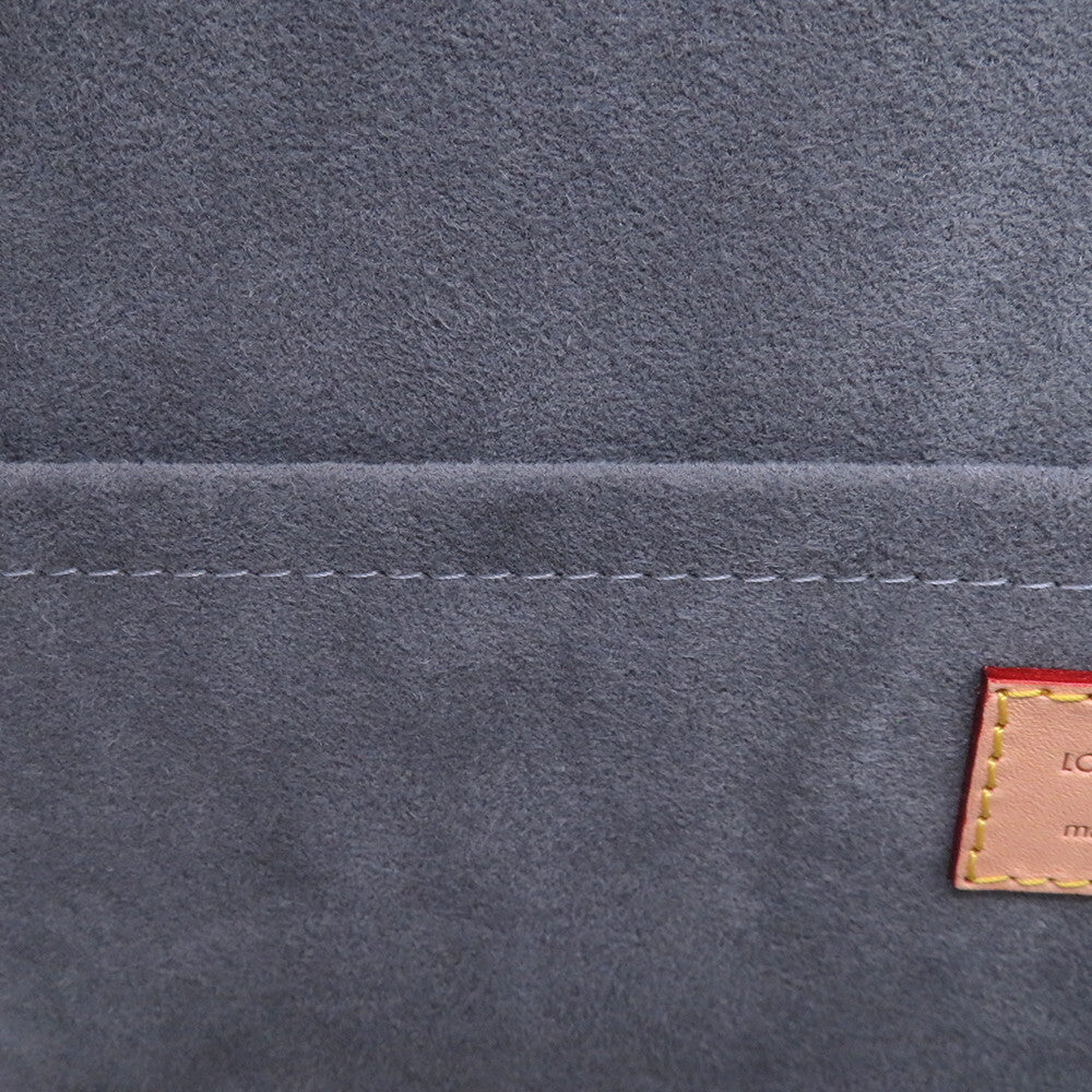 Louis Vuitton Monogram Mirror Courtois 40 M20454 · Silver Hardcase Attaché Case · Unused A-Rank · Full Accessories · 2000s