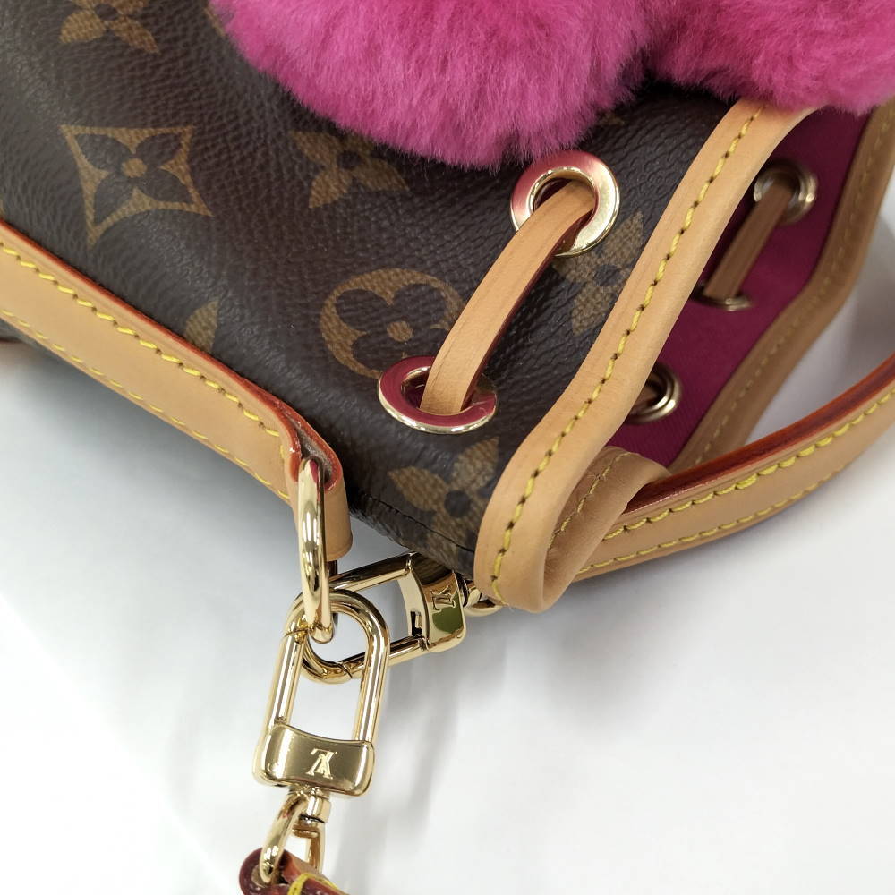 Louis Vuitton Noé-Where Vivienne M15329 Monogram Frozen Orchid Shearling Mini Shoulder Bag