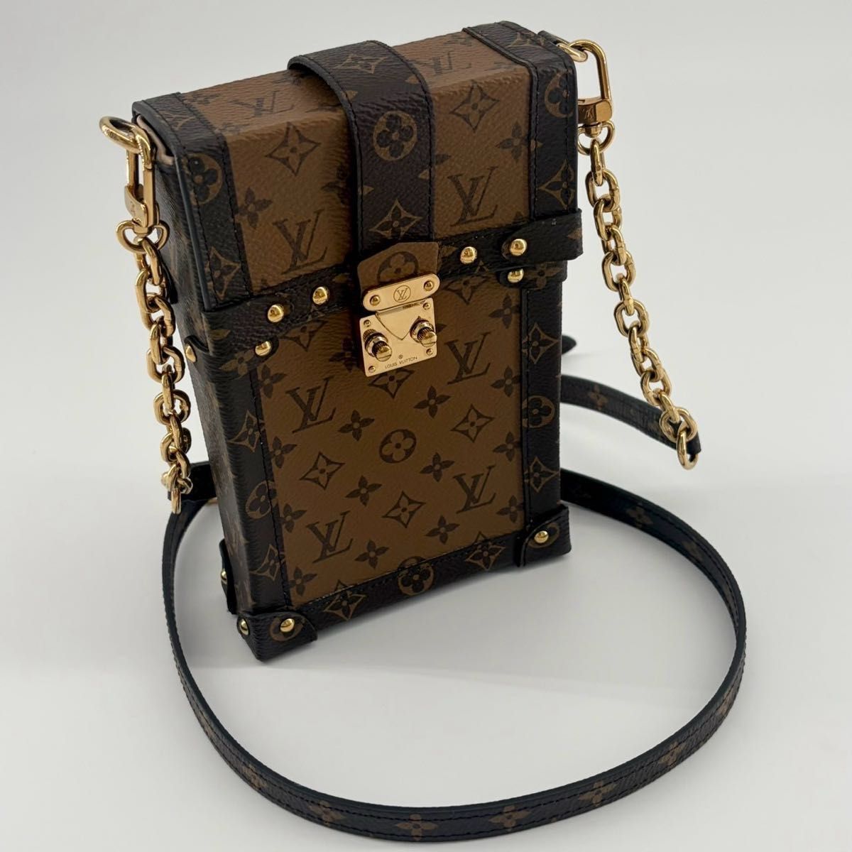 Louis Vuitton Pochette Trunk Vertical M67873 Monogram Reverse Chain Shoulder Bag