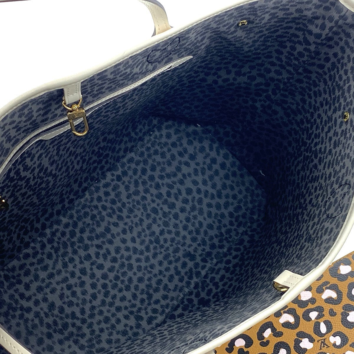 Louis Vuitton Wild at Heart Neverfull MM M45819 Cream Monogram Leopard Tote Bag with Pouch