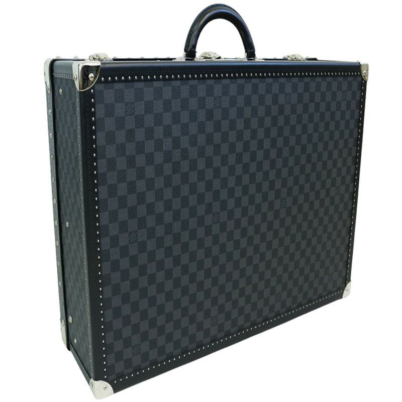 Louis Vuitton M21231 Hard Trunk – Damier Graphite Canvas – Modern Vintage LV Case – 65cm Collector Travel Trunk (B Rank)