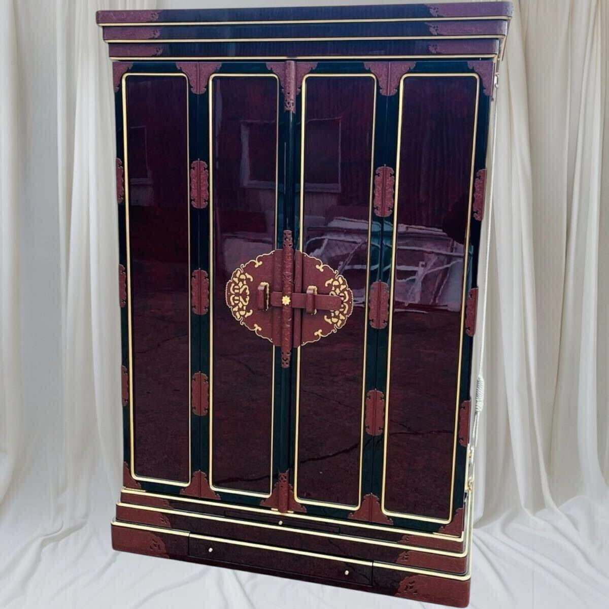 Monumental Nishihonganji-Style Gold Butsudan (40-Go) — Three-Way Opening Guden — Lacquer & Gold Powder — W124×D78×H176 cm