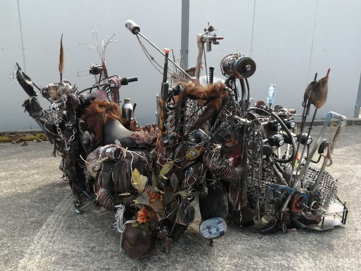 Mad Max Wasteland Custom Machines 2-Piece Set Pocket Bike + Buggy Industrial Scrap Art Vehicles Steampunk Battle Build