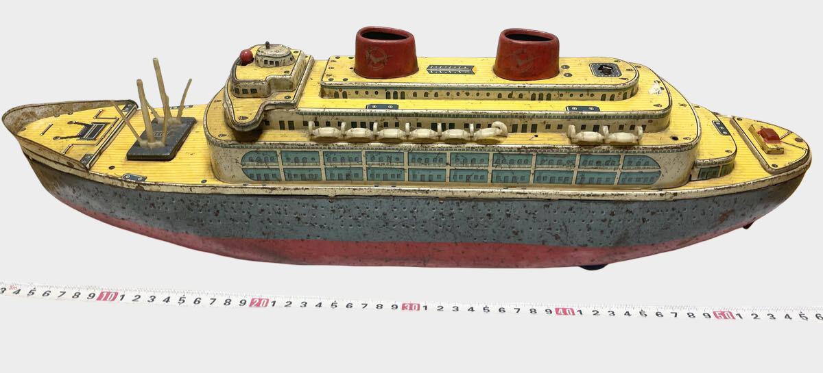 Masudaya “Queen of the Sea” Tin Passenger Ship — Extra-Large ~55 cm Showa-Era Japanese Ocean Liner
