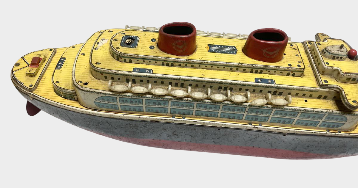 Masudaya “Queen of the Sea” Tin Passenger Ship — Extra-Large ~55 cm Showa-Era Japanese Ocean Liner