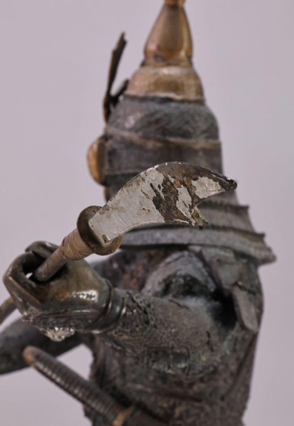 Meiji-Era Bronze Samurai Warrior Sculpture (Approx. 55 cm) | Dynamic Combat Figure | Museum-Style Japanese Bronze Statuary