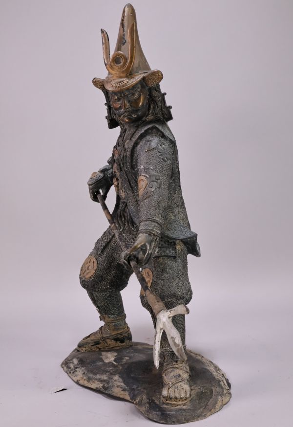 Meiji-Period Bronze Samurai Figure “Katō Kiyomasa” Theme (Approx. 58 cm)  Naginata Warrior Bronze Sculpture