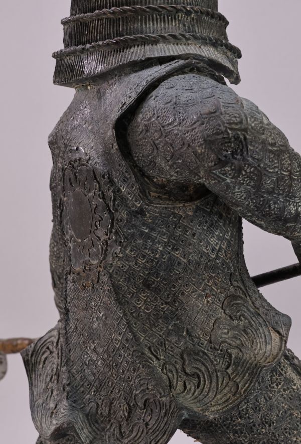 Meiji-Period Bronze Samurai Figure “Katō Kiyomasa” Theme (Approx. 58 cm)  Naginata Warrior Bronze Sculpture