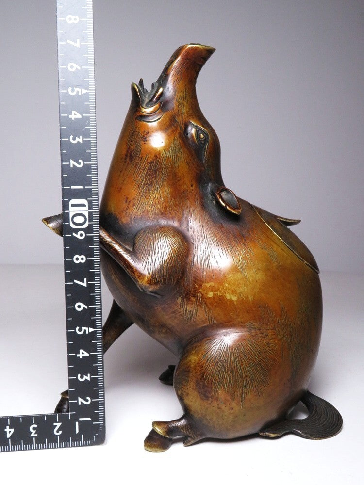 Antique Meiji Japanese Bronze Boar Incense Burner Inoshishi Sentoku Koro Sculpture