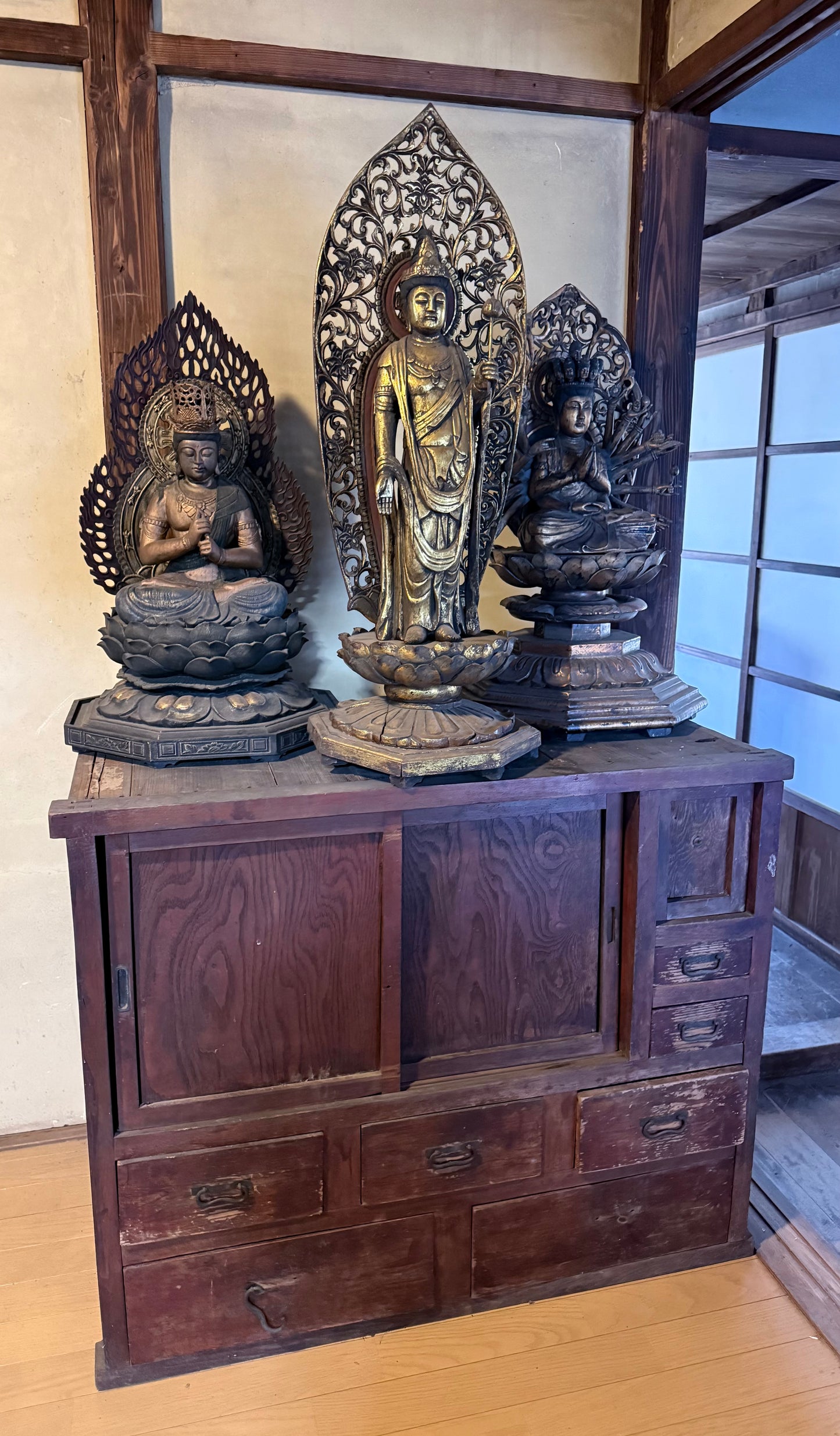 Mid–Late Showa Esoteric Buddhist Triad | Dainichi Nyorai, Shō Kannon & Senju Kannon Monumental Temple Ensemble