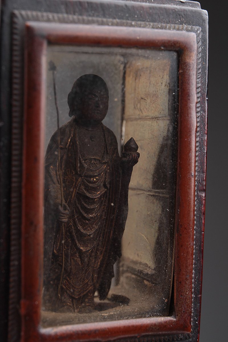 Miniature Jizō Bosatsu Zushi Shrine, Gilt Wood & Lacquer, Kamakura–Muromachi Revival Style, 7.4 cm — Protective Guardian of Souls