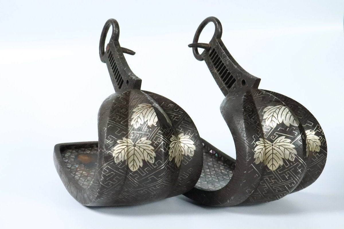 Momoyama–Early Edo Samurai Abumi Stirrups Pair, Heijō Zōgan Inlay, Hosokawa Clan Provenance