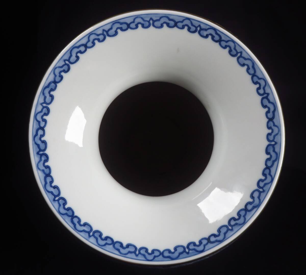 Monumental Japanese Polychrome Crane Vase — 74.5 cm Hand-Painted Porcelain Floor Vessel — Collector Interior Statement