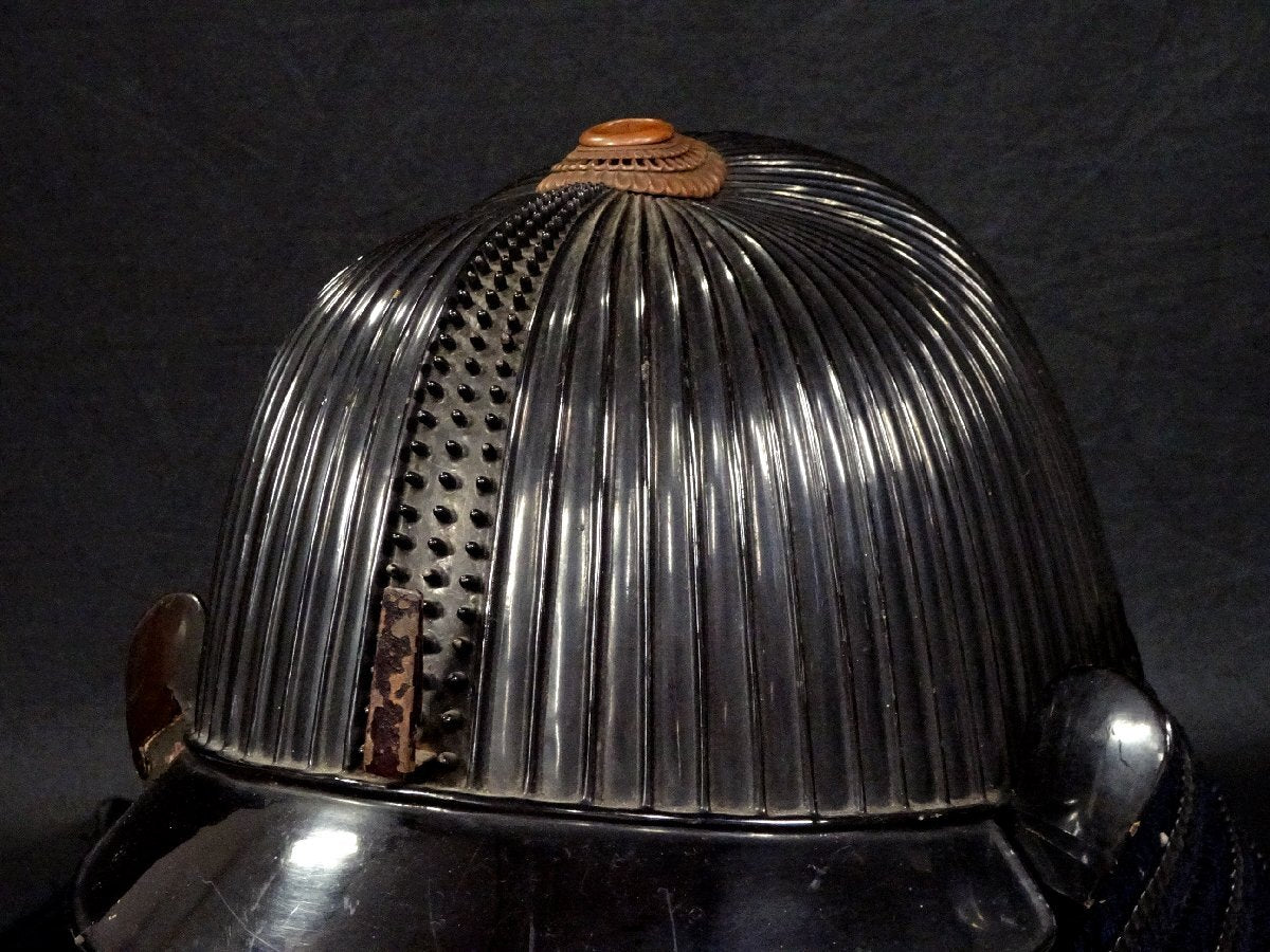 Museum-Grade Edo-Period Gusoku Yoroi Armor — High Plate-Count Ko-boshi Kabuto, Black Lacquer Iron, Silk Odoshi, Signed-Style Armor Ensemble with Menpo