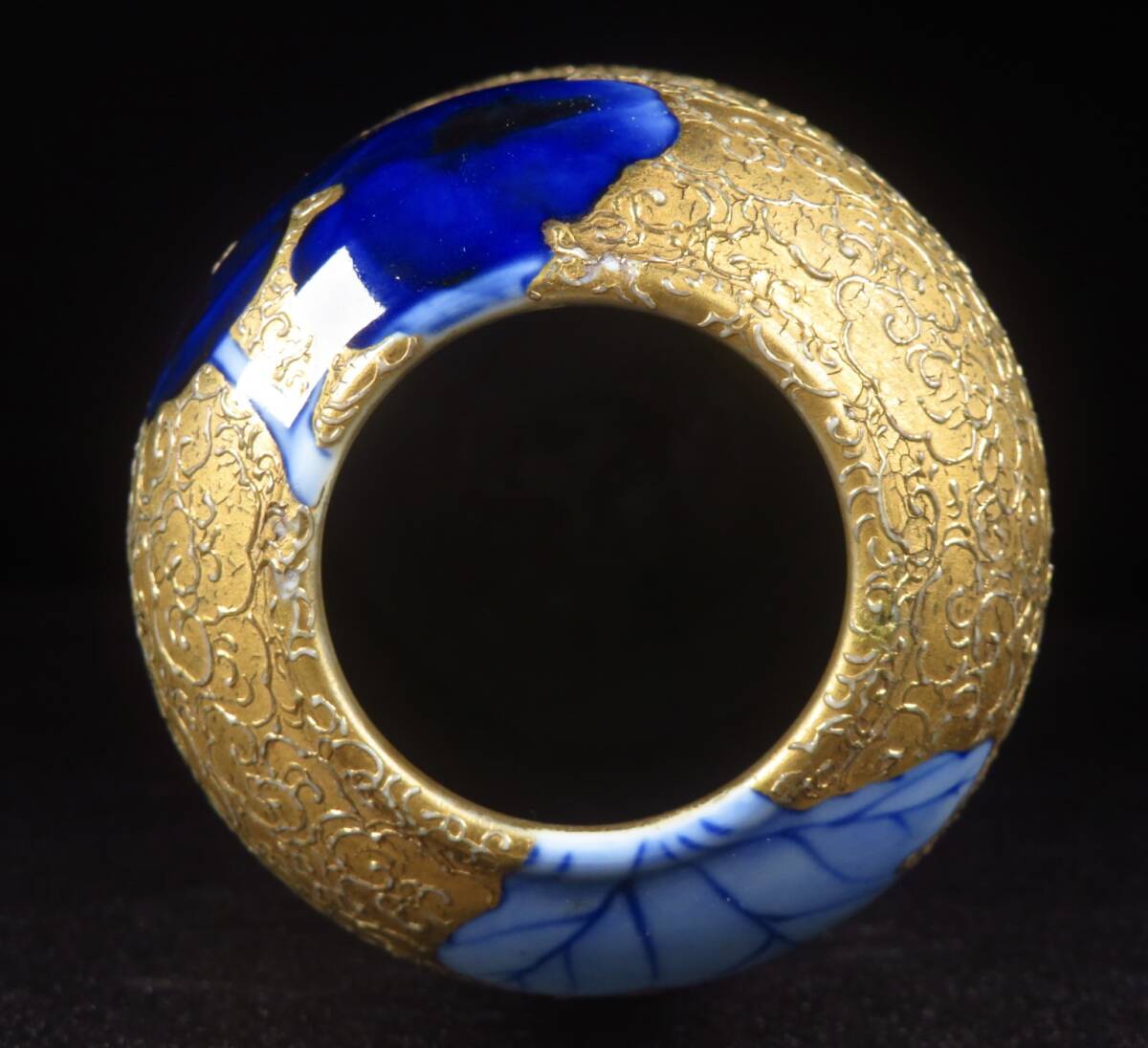 Museum-Grade Japanese Gilded Porcelain Vase — Deep Blue Floral Over Gold Ground — 24.5 cm Collector Display Piece